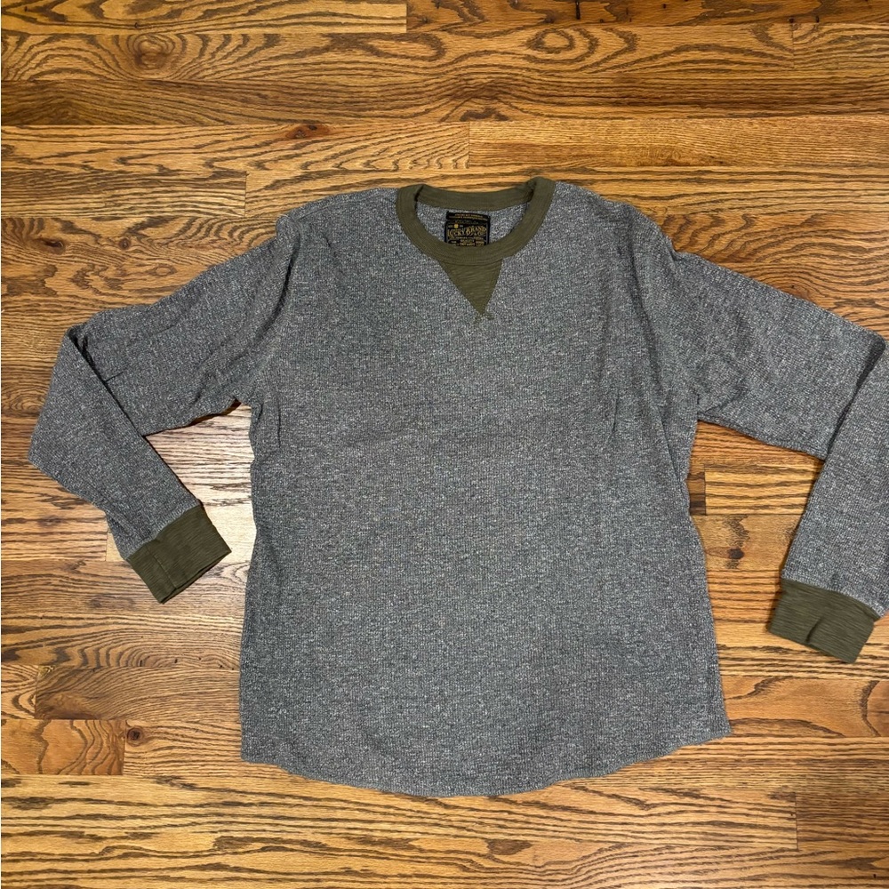 Lucky brand thermal Henley size L. EUC